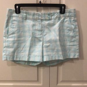 Vineyard Vines dress shorts